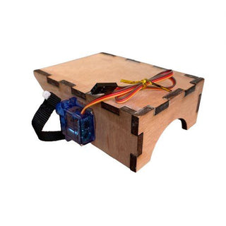 Parachute dropping system wooden box.