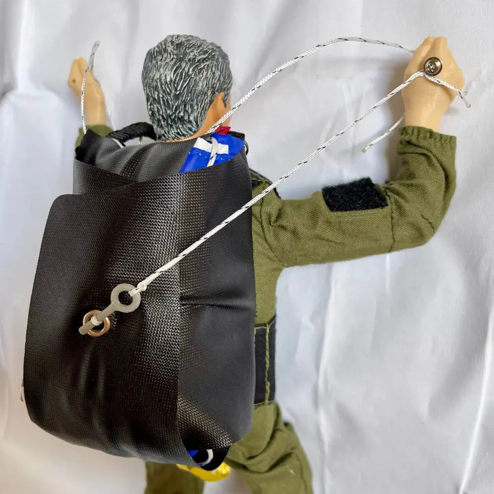 skydiver opening system