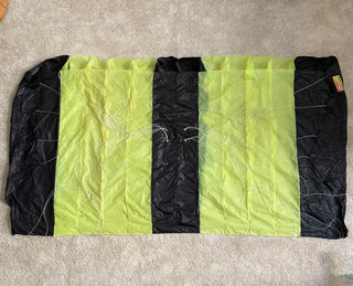 1400mm wingspan parachute yellow and black.